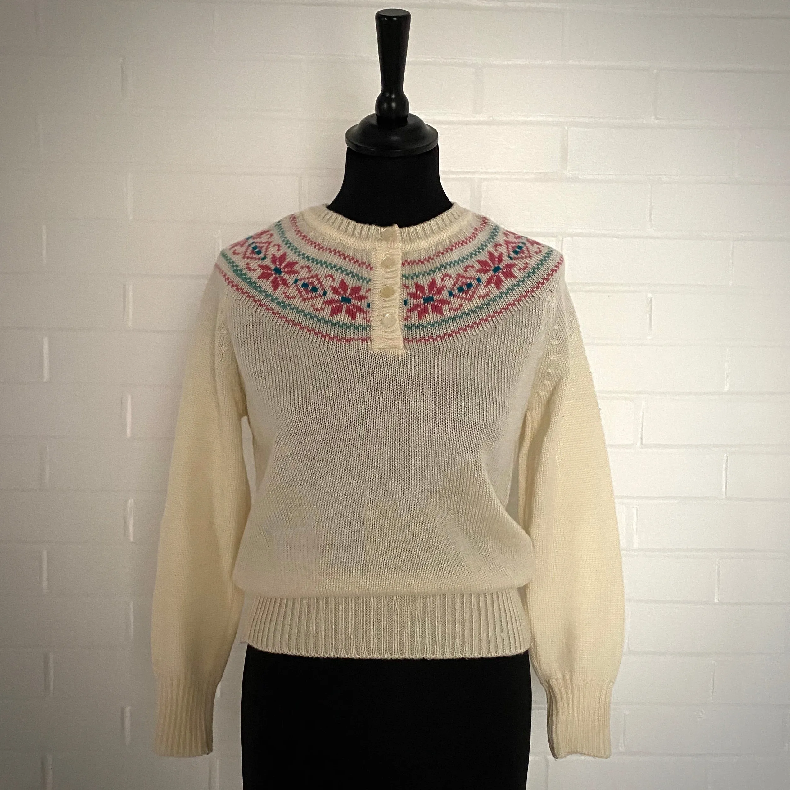 1960s A Fashion Import Sweater