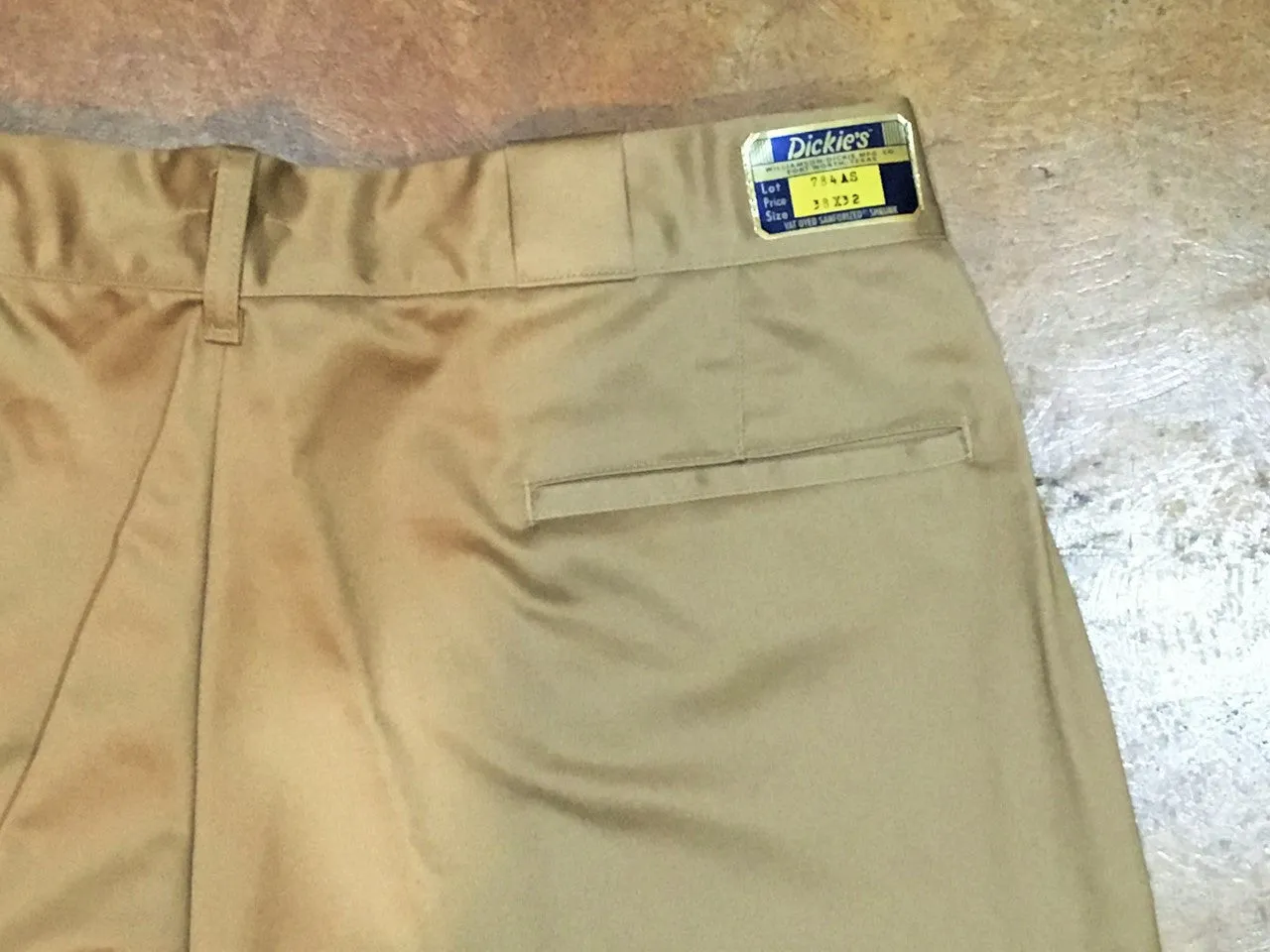 784AS Dickies 1922 Hemmed Chino Pants Suntan