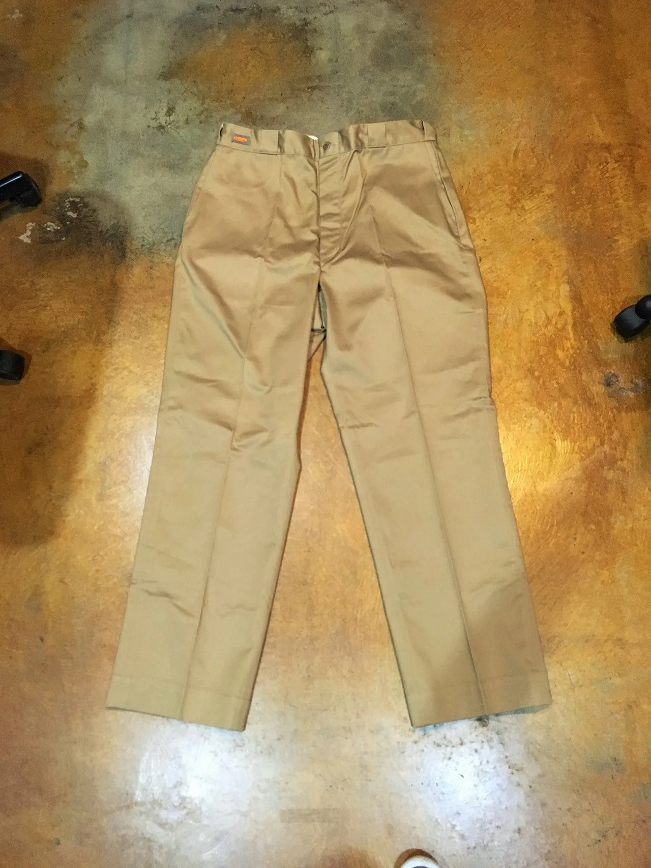 784AS Dickies 1922 Hemmed Chino Pants Suntan