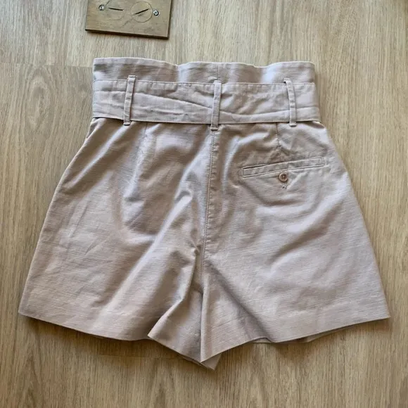 Aritzia Wilfred Gelas Paperbag Shorts