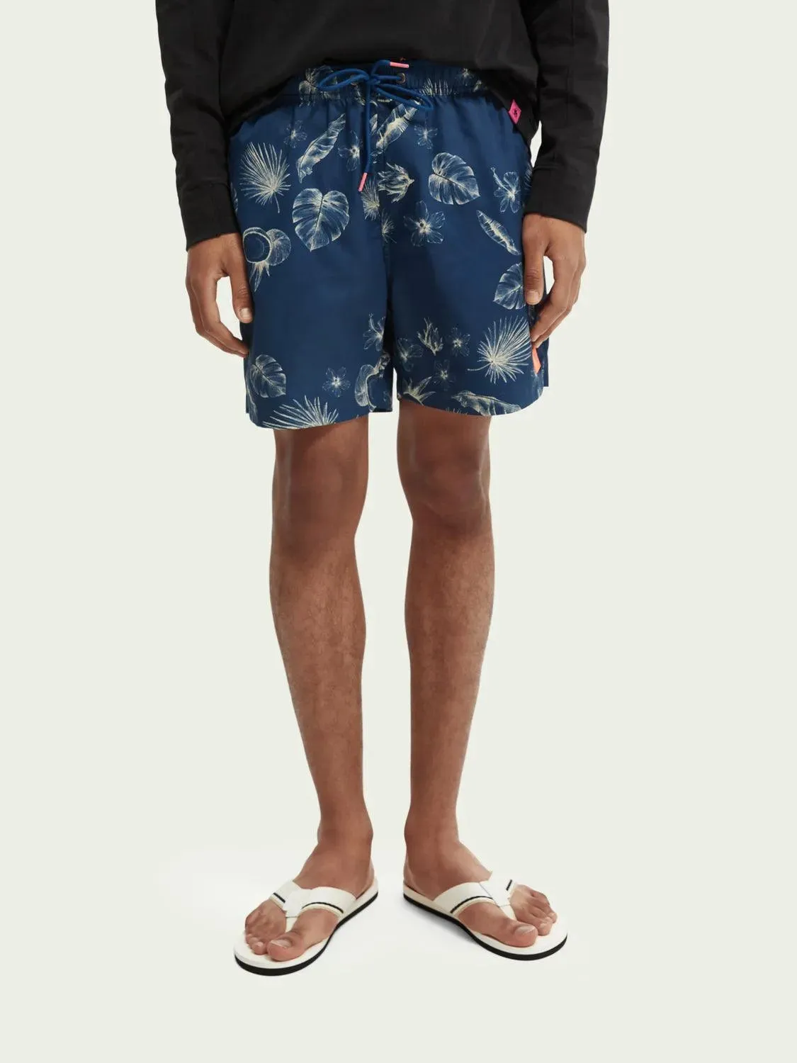 Bañador estampado de tamaño medio