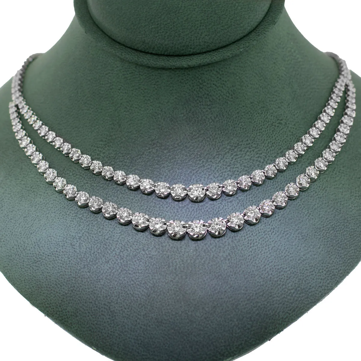 Beautiful Diamond 18 inches long Necklace- 14K White Gold - 15.5ct