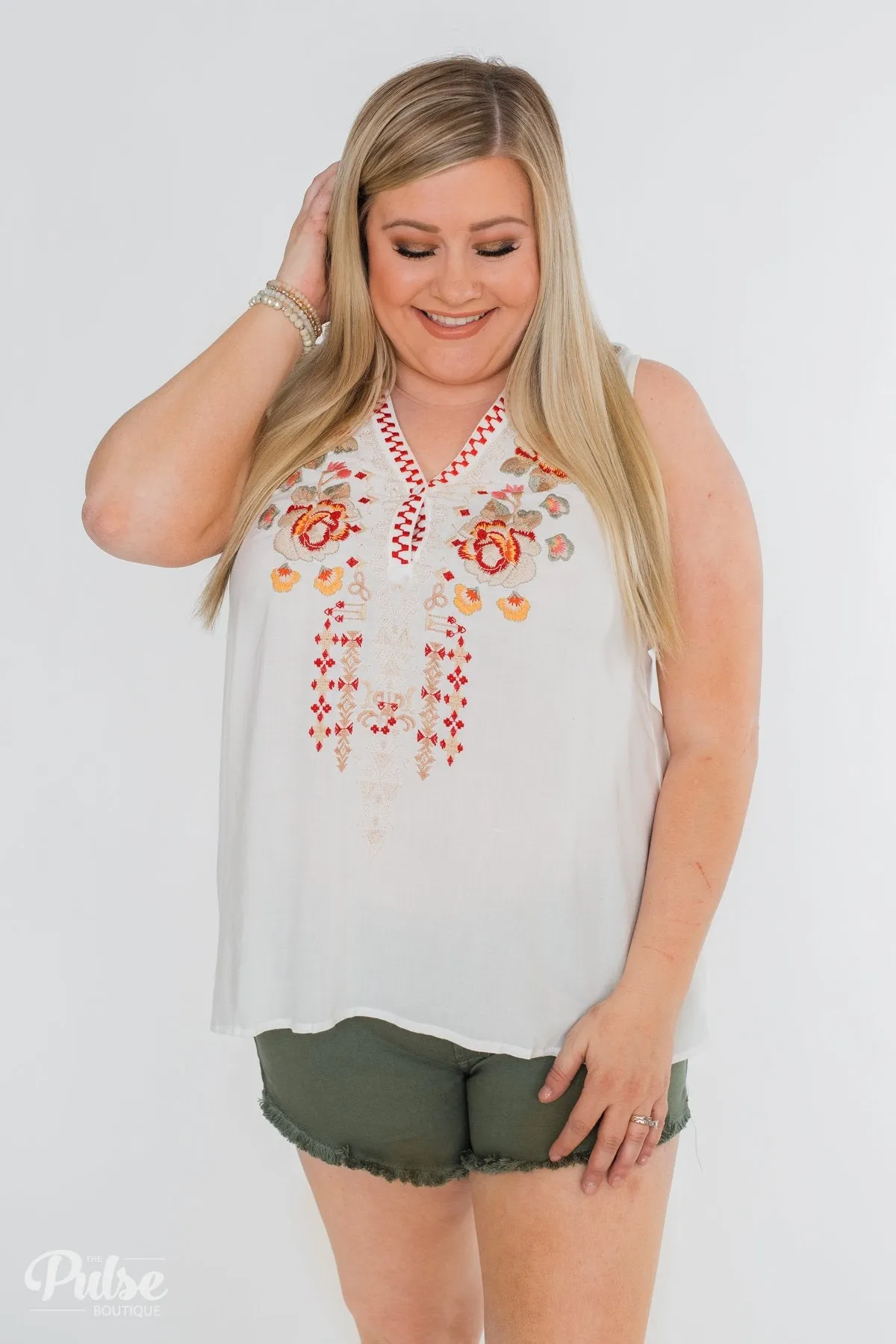 Beauty Remarks Embroider Tank Top- White
