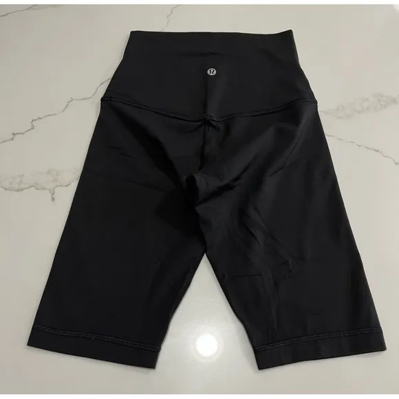 Black Lululemon Align High Rise Shorts 10”