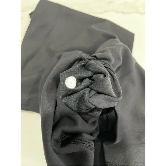 Black Lululemon Align High Rise Shorts 10”