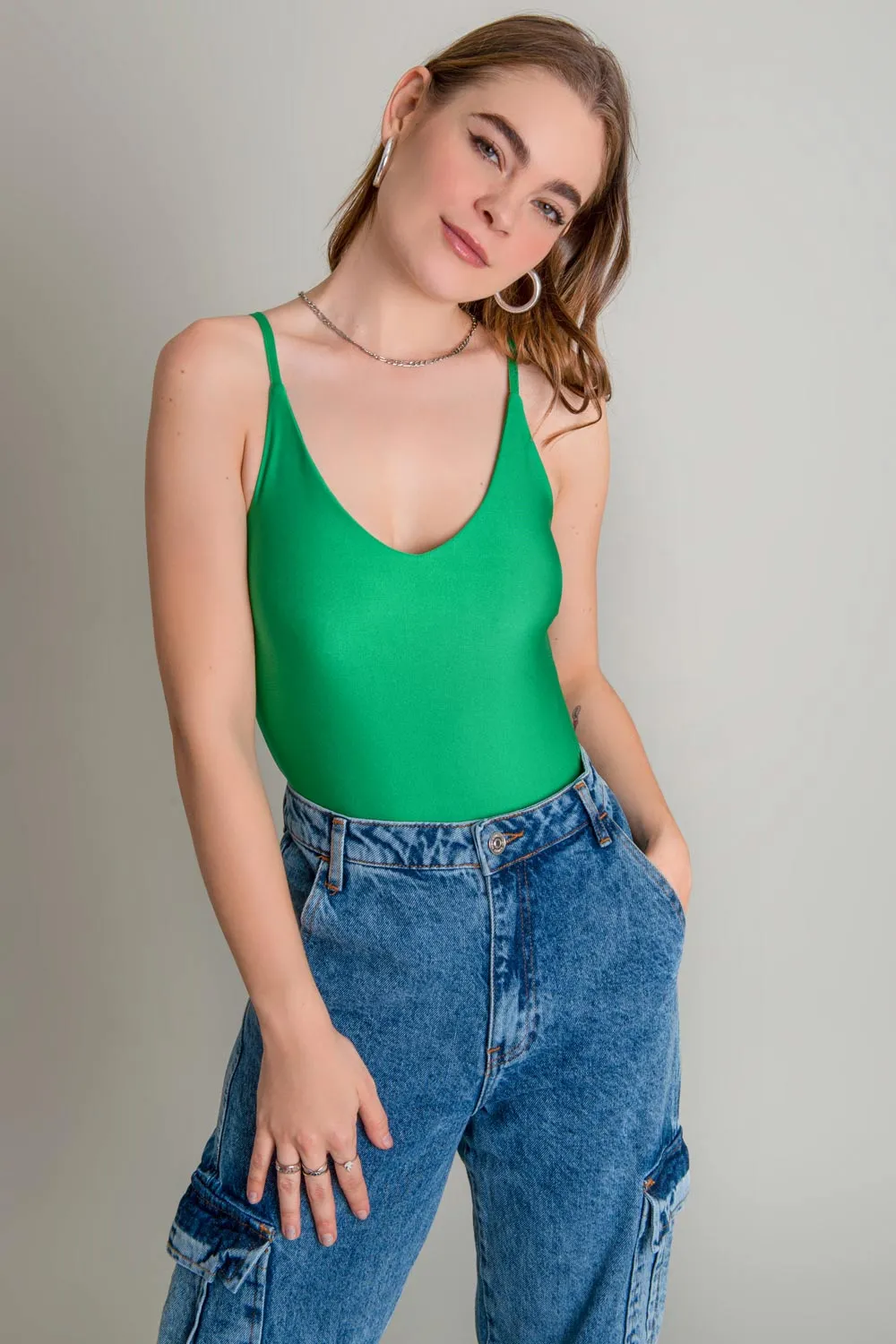 Body tirantes escote v