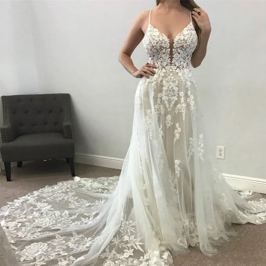 Bohemian Beach A Line Wedding Dress Beautiful Tulle Skirt Backless Lace Appliqued & Plunging Bodice