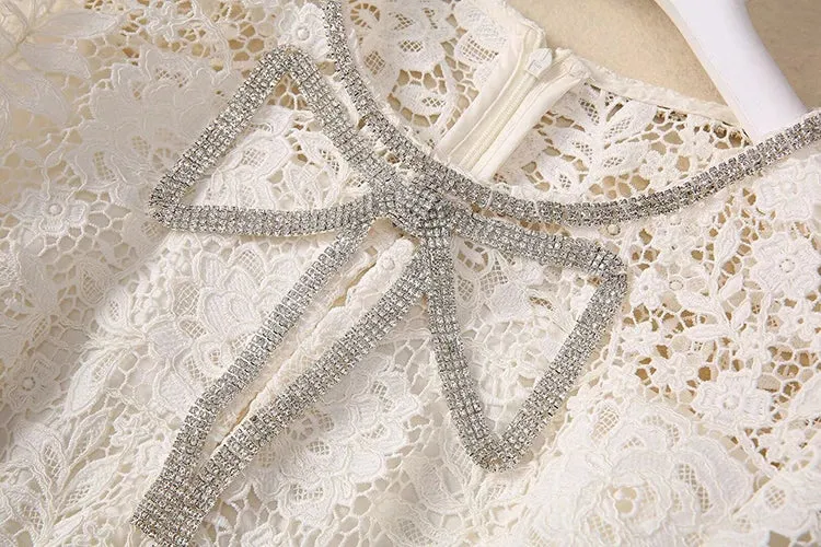 Brooks O-Neck Short Sleeves Diamond Bow Vintage Hollow Out Dress
