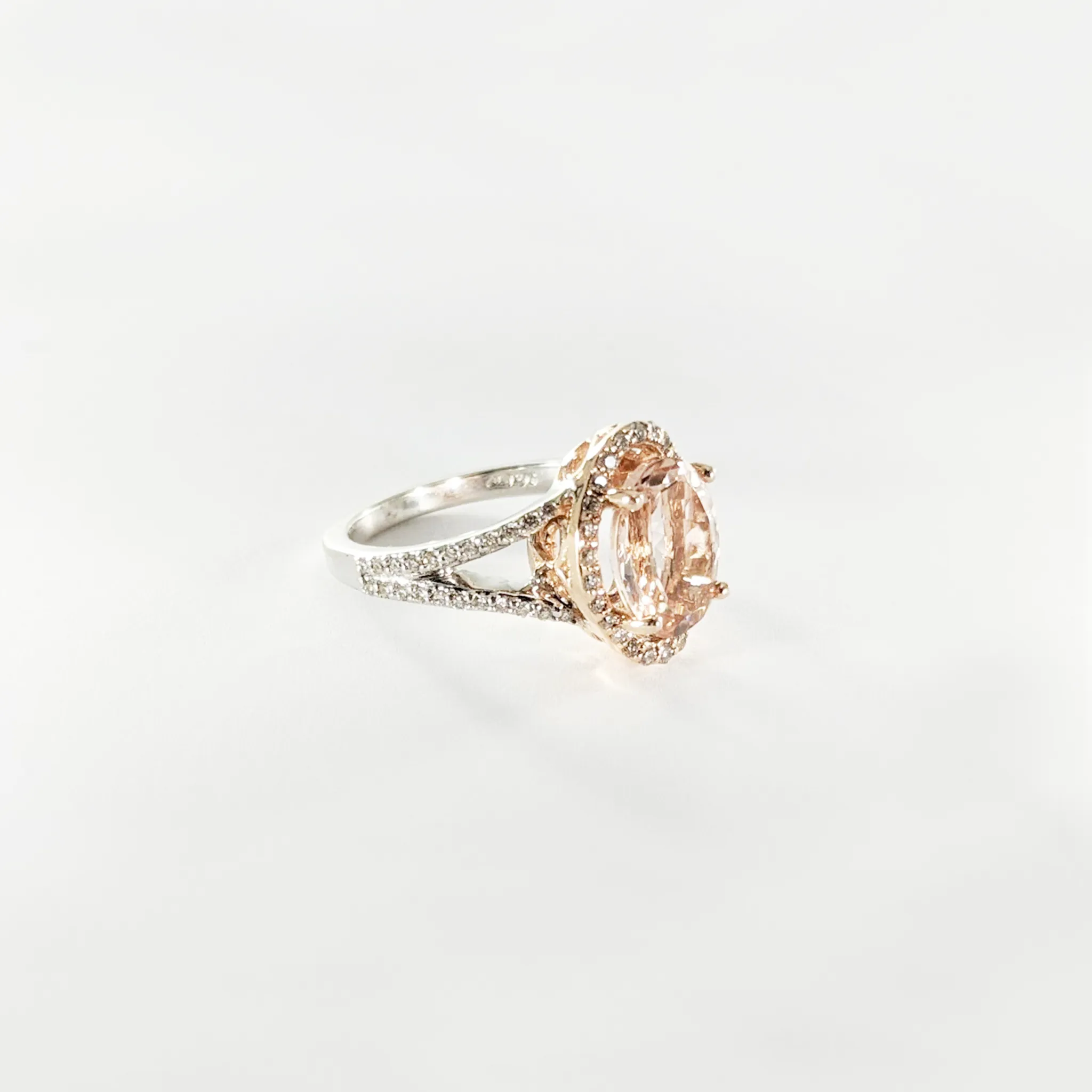 CA - New York 18 Karat Gold  Morganite and Diamond Ring