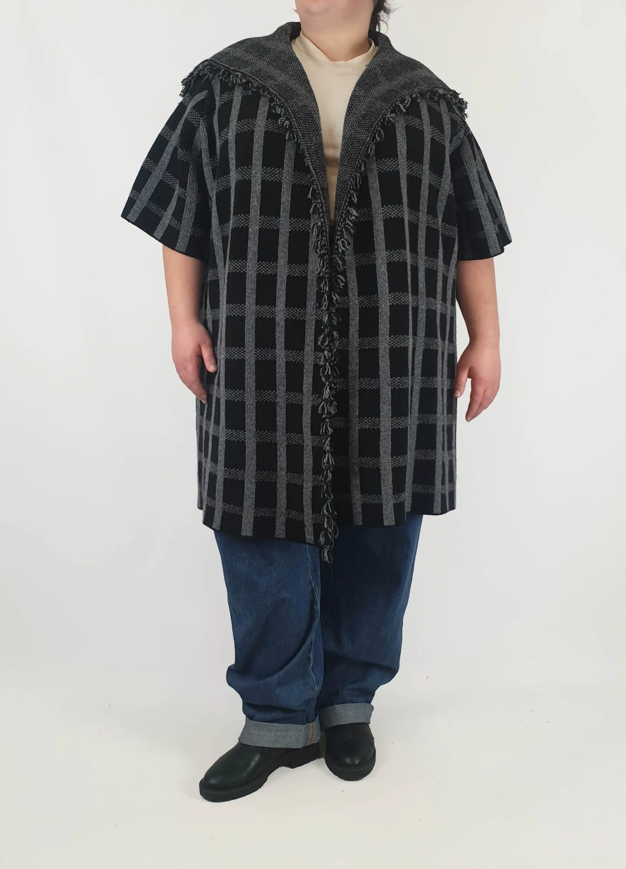 Country Road wool short sleeve cardigan/jacket one size