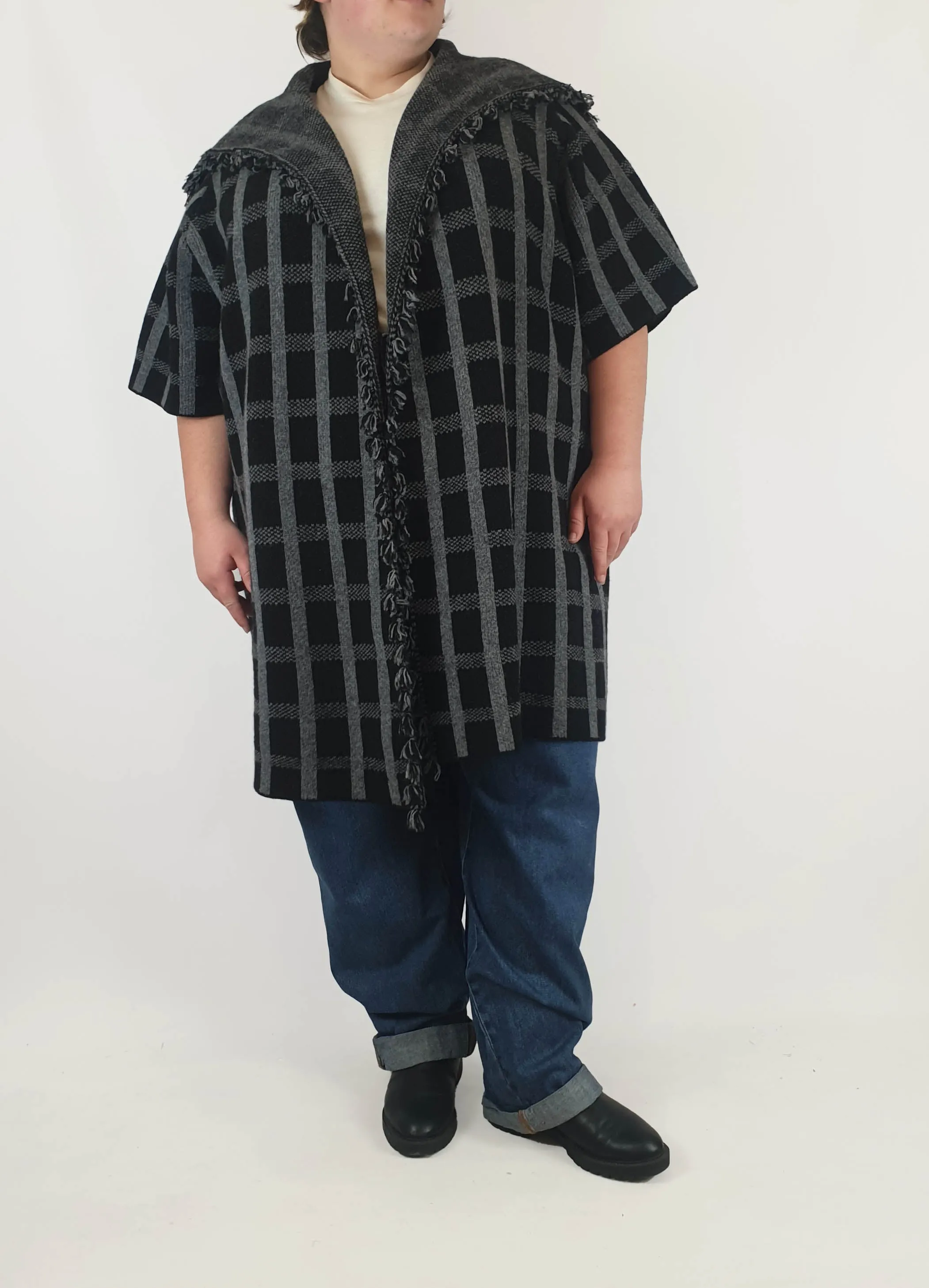 Country Road wool short sleeve cardigan/jacket one size