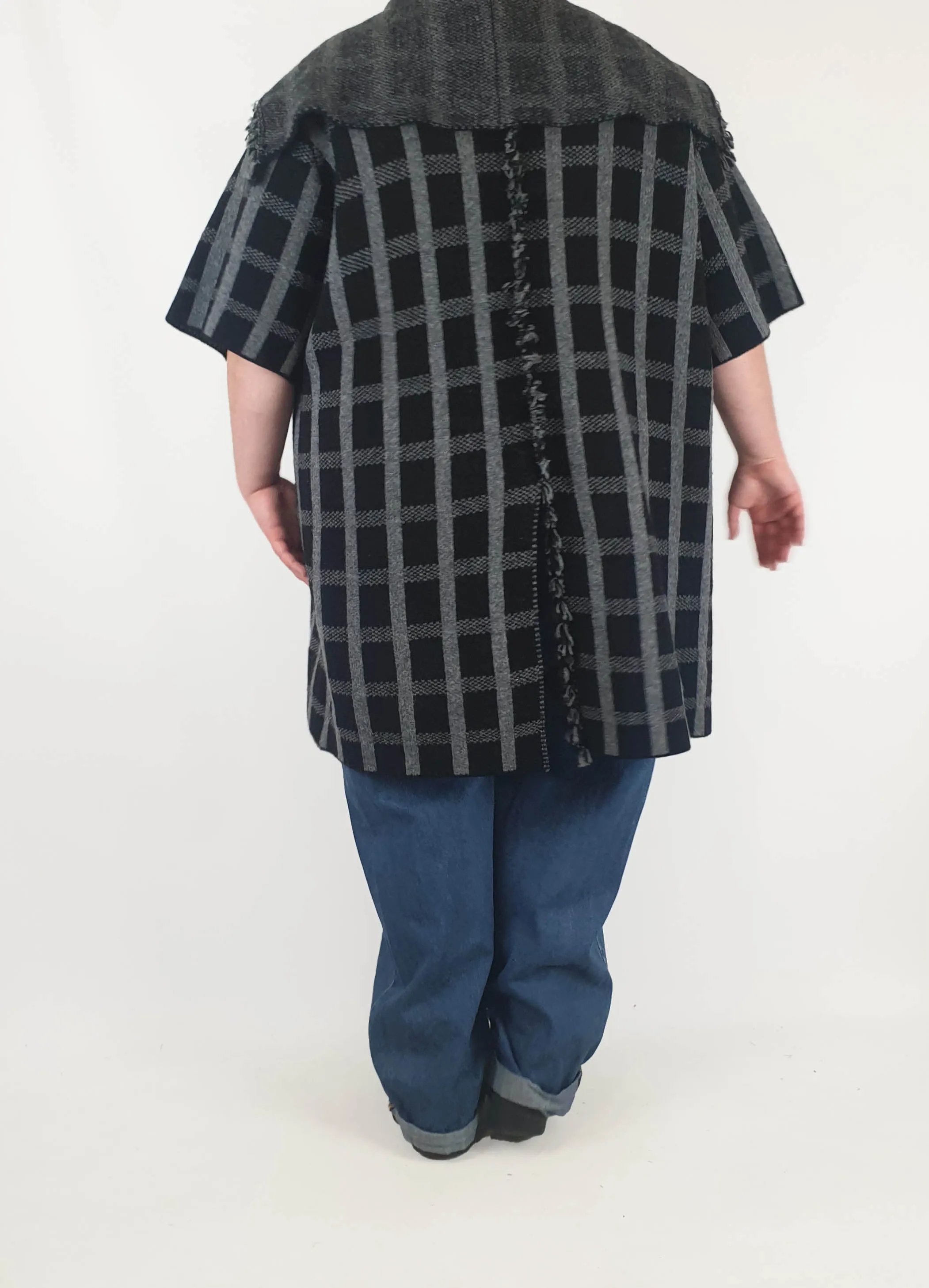 Country Road wool short sleeve cardigan/jacket one size