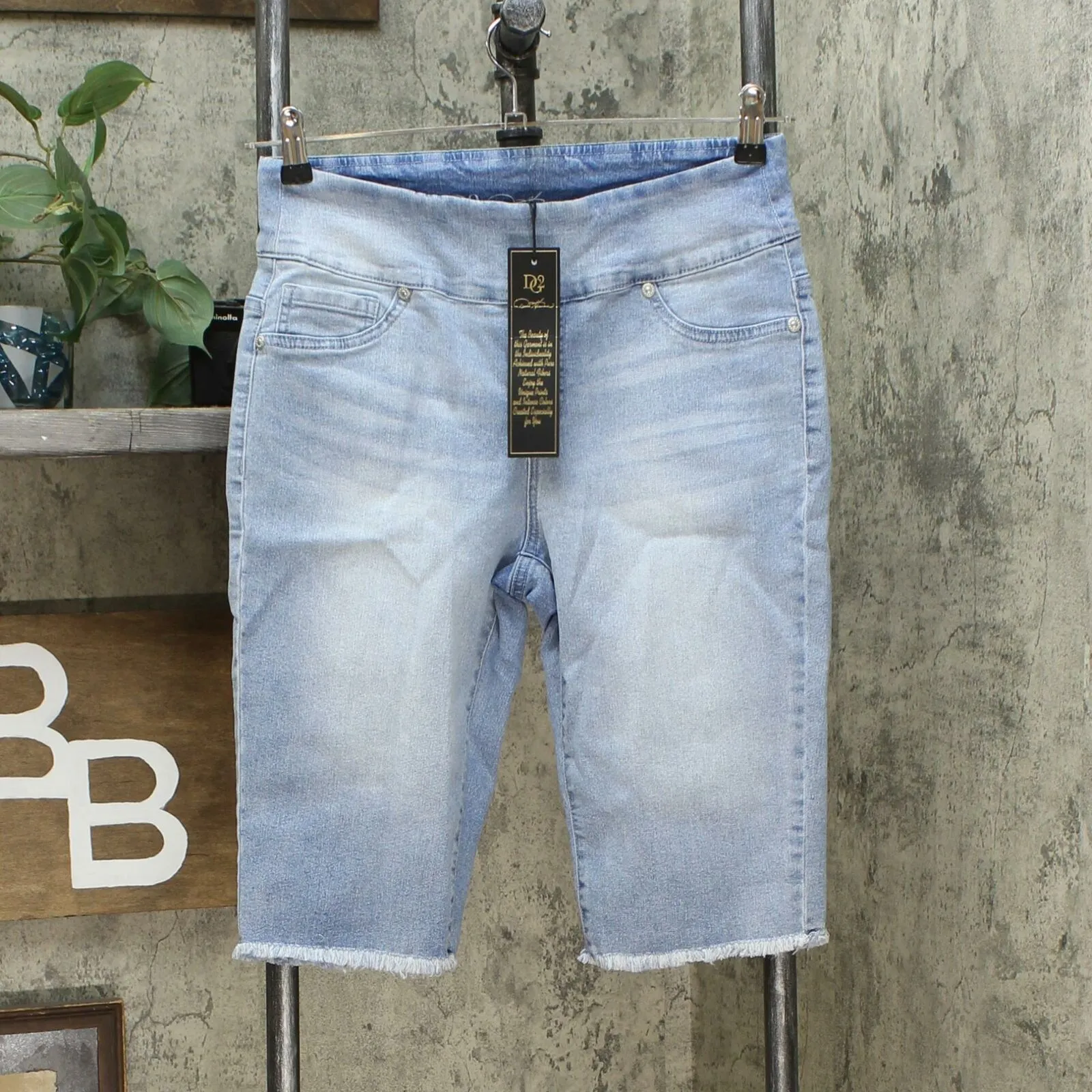 DG2 by Diane Gilman Women's Pull On Bermuda Shorts
