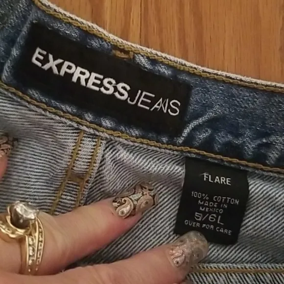 Distressed high waisted shorts 5/6