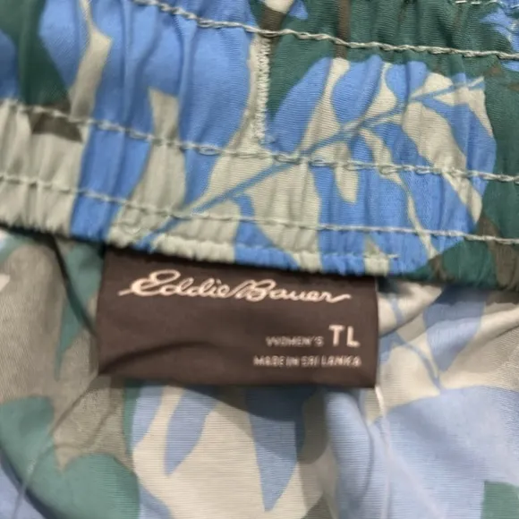 EDDIE BAUER | TIDAL Women’s High Waisted Shorts TL Large