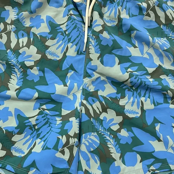 EDDIE BAUER | TIDAL Women’s High Waisted Shorts TL Large