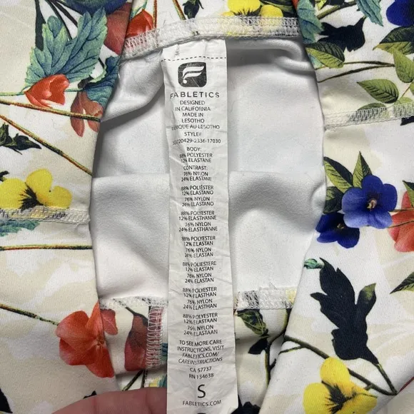 Fabletics Define High Waisted Shorts &amp; Clara Sports Bra Poppy Field S