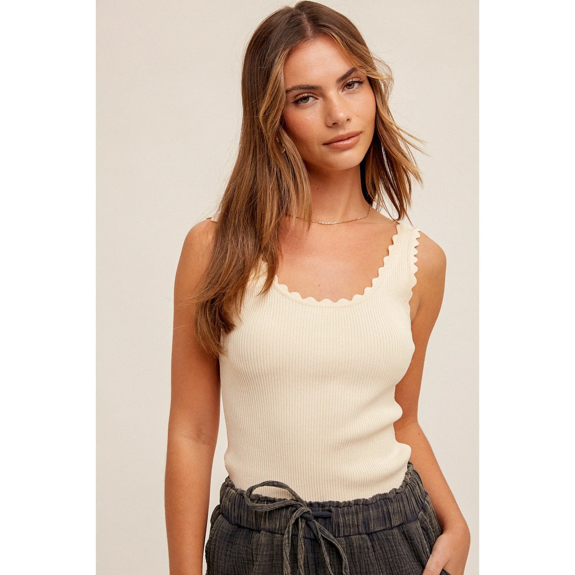 Hem and Thread Women's Cream Scallop Edge Sweater Tank