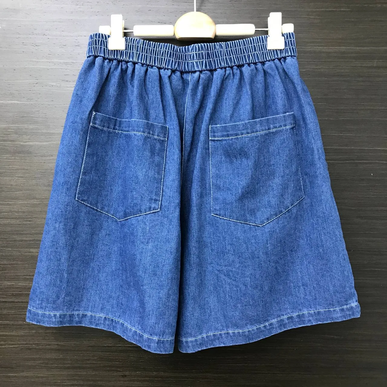 K040 寬腳牛仔短褲