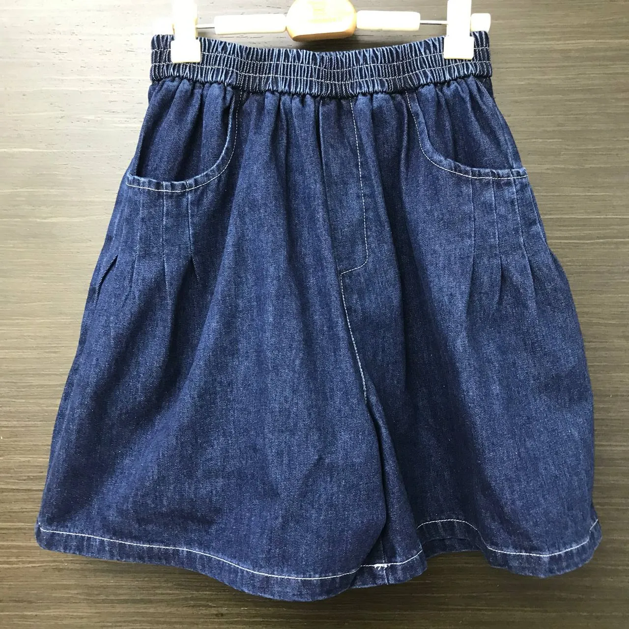K040 寬腳牛仔短褲