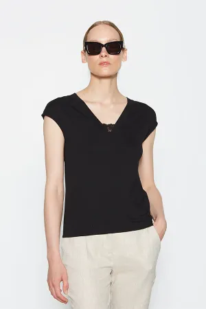 LACE DETAIL BLACK V-NECK T-SHIRT