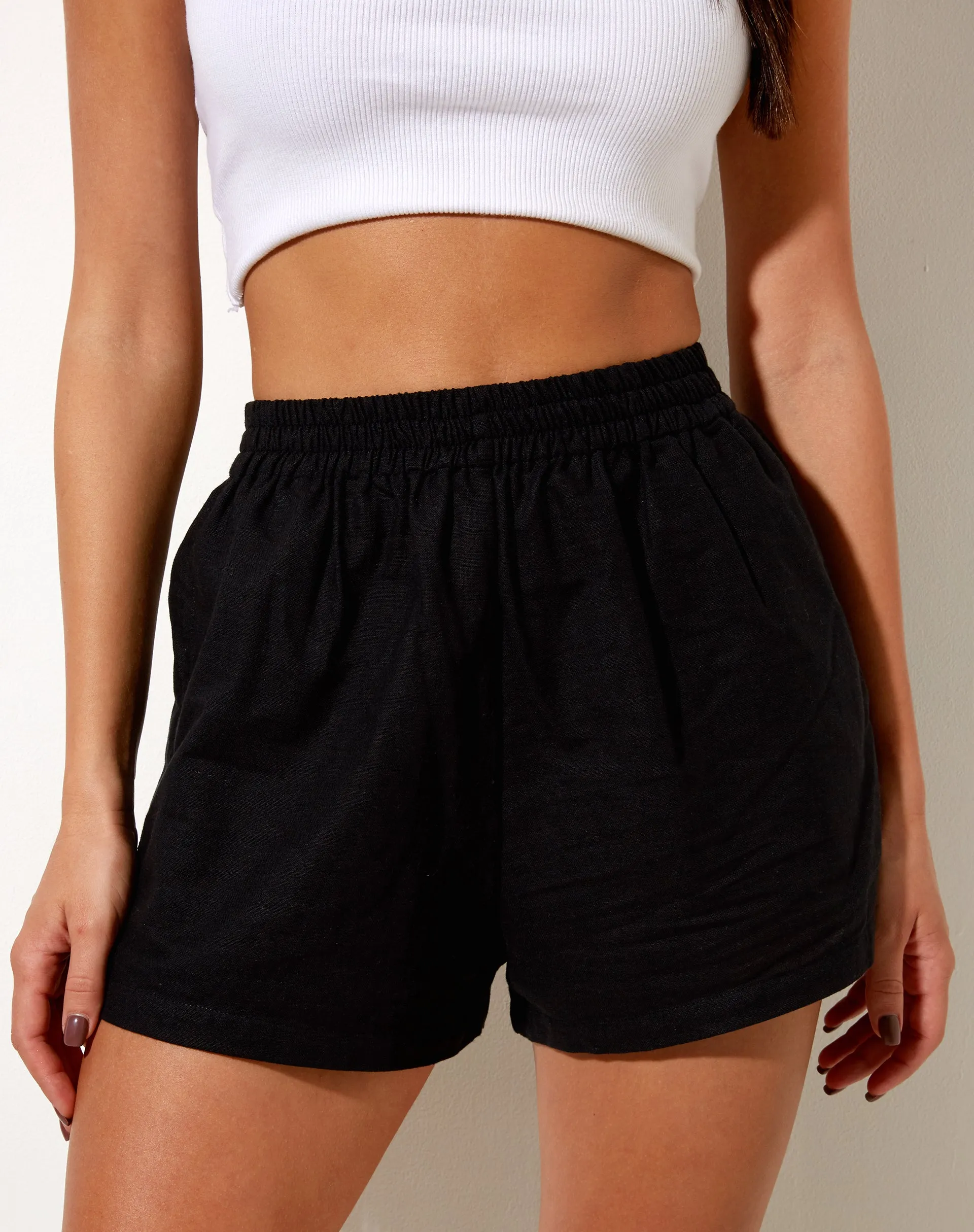 Lala Short in Rami Black