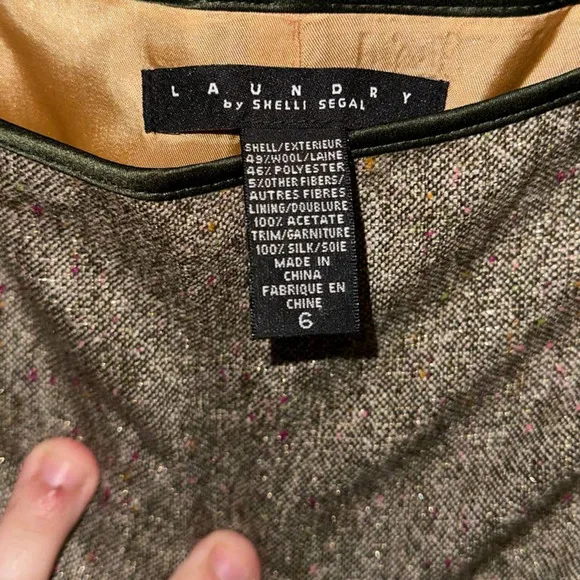 Laundry by Shelli Segal Tweed Silk Trim Pencil Skirt - size 6