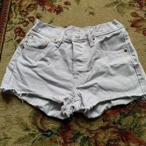 lavender denim levi’s high waisted cutoff shorts