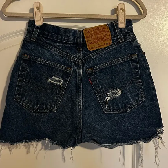 Levi’s high rise shorts