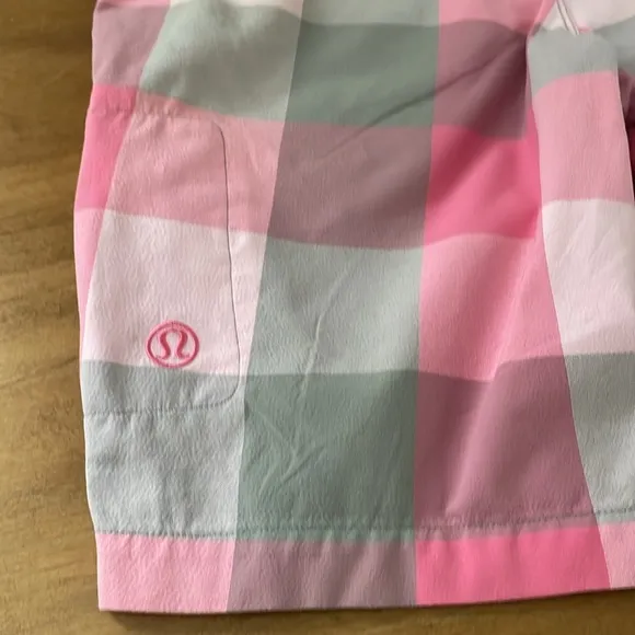 Lululemon Bermuda Shorts Size 4