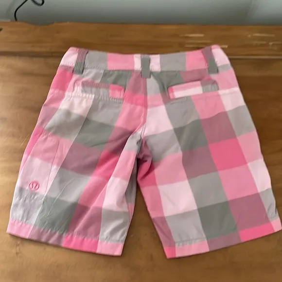 Lululemon Bermuda Shorts Size 4