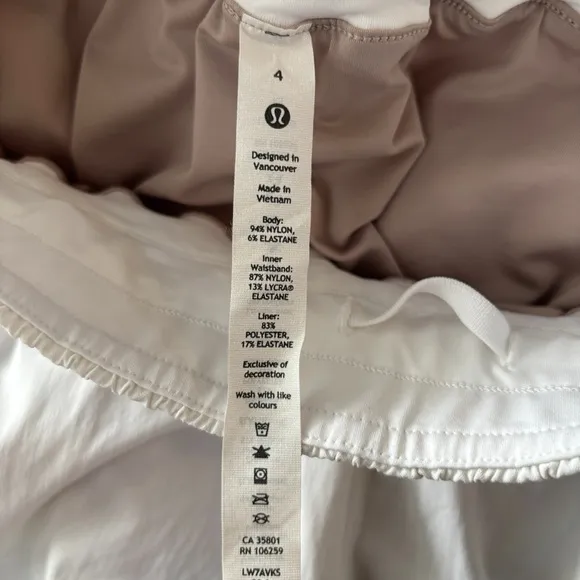 Lululemon White Track That High-Rise LinedShort 3&quot; Size 4
