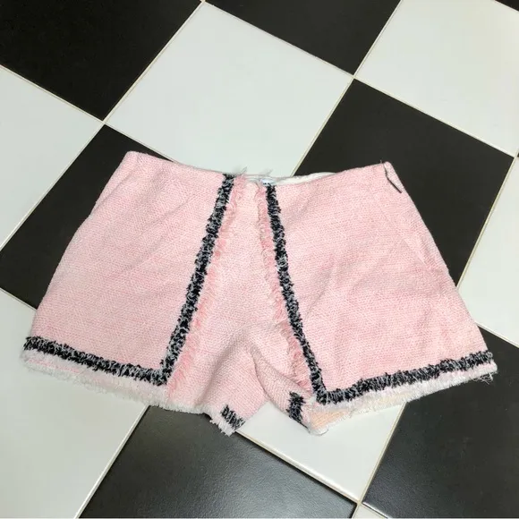 MSGM Pink Tweed Shorts Boucle Light Pink Fringe Plaid White Black Trim Preppy 12