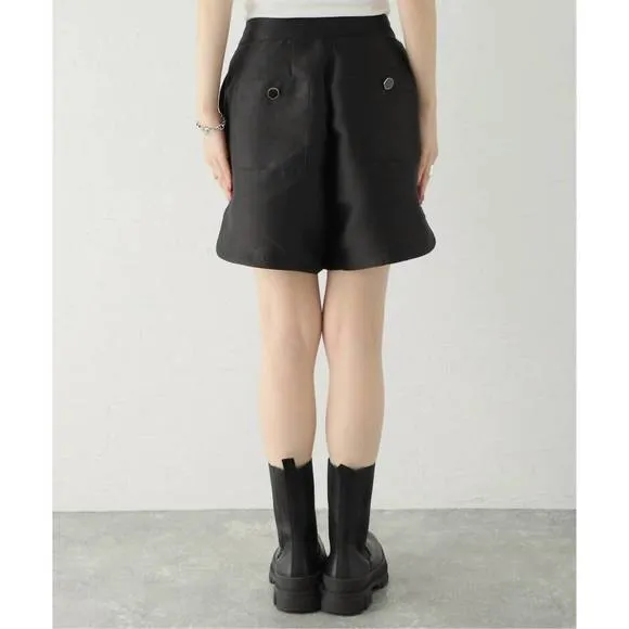 NEW GHOSPELL scent satin shorts in black