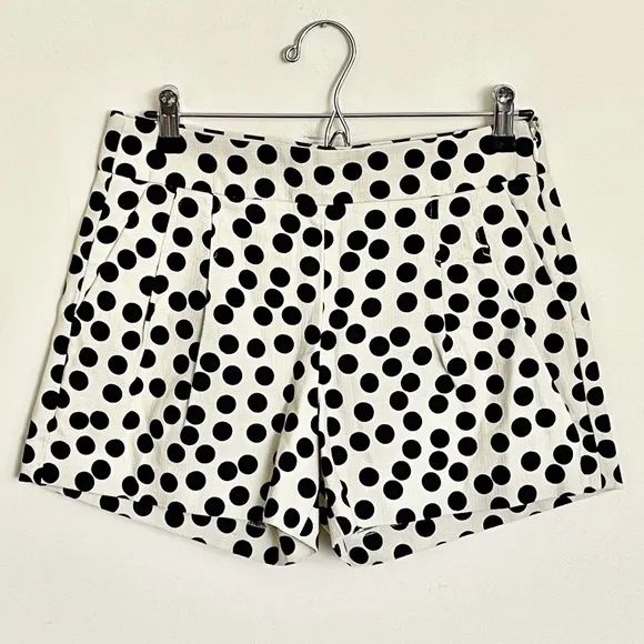 NEW J. Crew Polka Dot Pleated Flat Front Ivory Shorts Women’s size 2