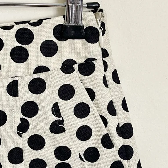 NEW J. Crew Polka Dot Pleated Flat Front Ivory Shorts Women’s size 2
