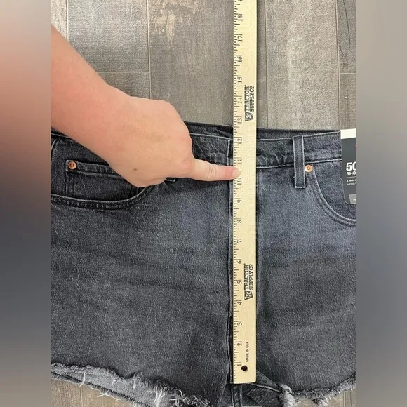 NEW Levi’s 501 High Rise Cut Off Shorts