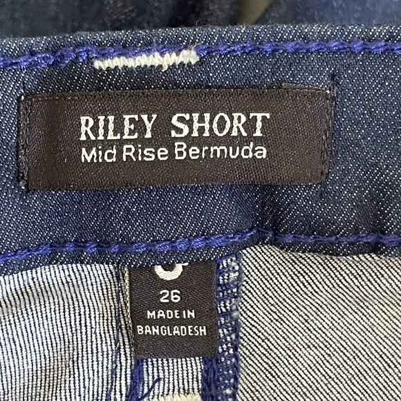 New True Religion Riley Short Mid Rise Bermuda Denim Jean Shorts 26
