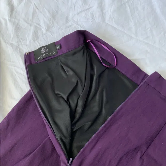 NEW UK brand Hybrid Fashion violet pencil skirt with a cut at the back