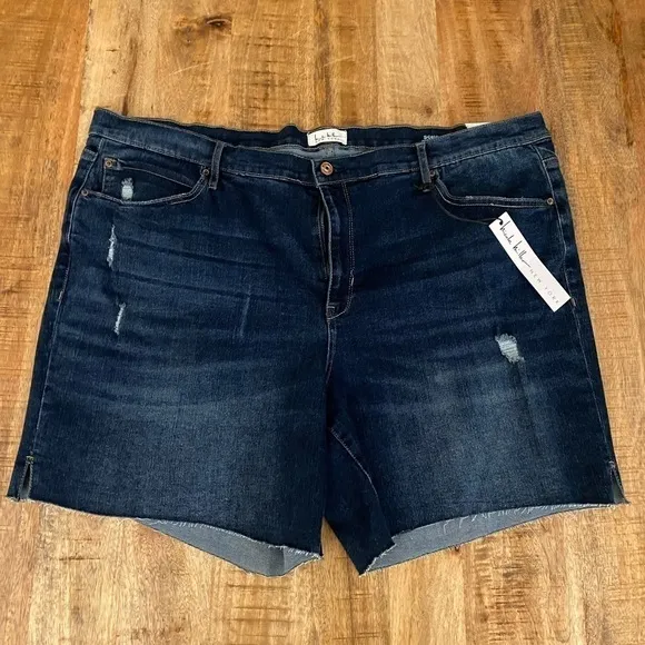 Nicole Miller high rise waisted 22 plus size blue denim jean shorts nwt