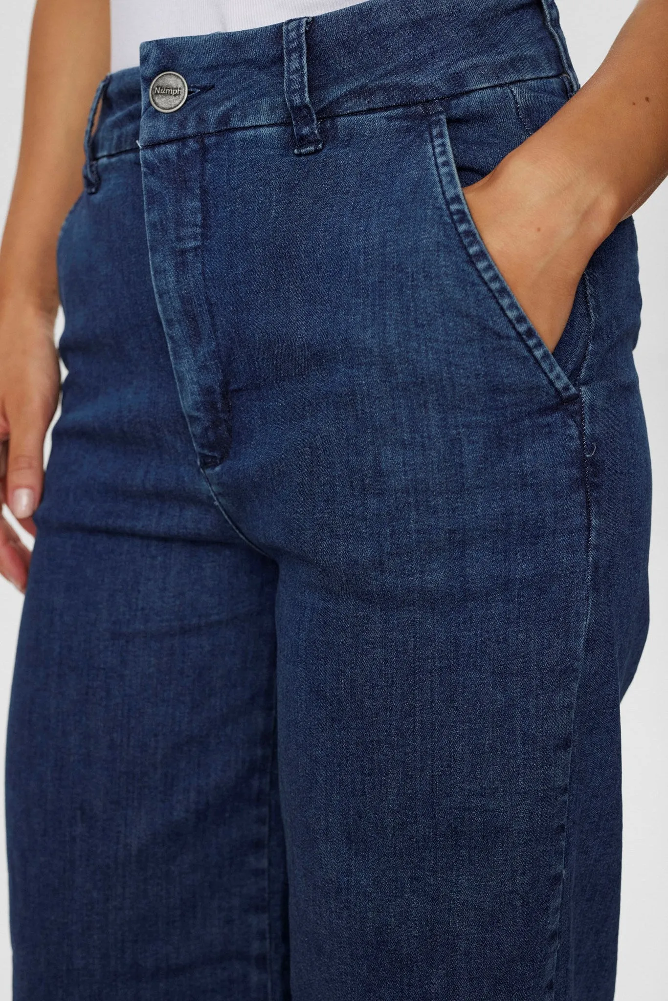 NUAMBER PANTS SHORT  - Medium Blue Denim