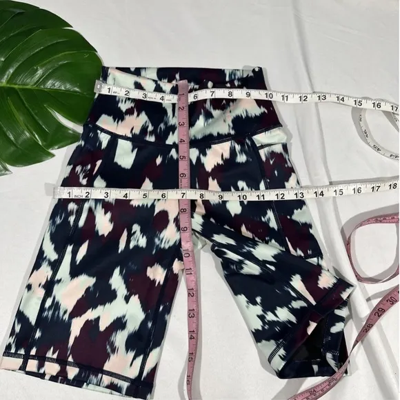 NWT $78 SWEATY BETTY [‎ XXS 0 ] Super Sculpt 8&quot; Biker Shorts Blue Flow Print