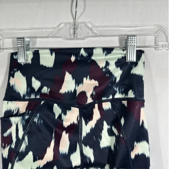 NWT $78 SWEATY BETTY [‎ XXS 0 ] Super Sculpt 8&quot; Biker Shorts Blue Flow Print