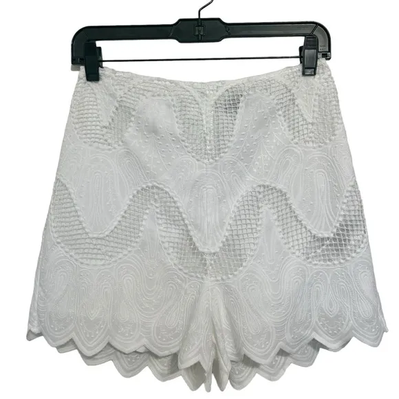 NWT Guess Marciano Geometric Embrodiered Shorts Sz 6 White