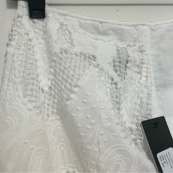 NWT Guess Marciano Geometric Embrodiered Shorts Sz 6 White
