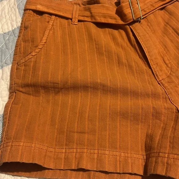 NWT KUT FROM THE KLOTH Justine BeltedTrouser Shorts