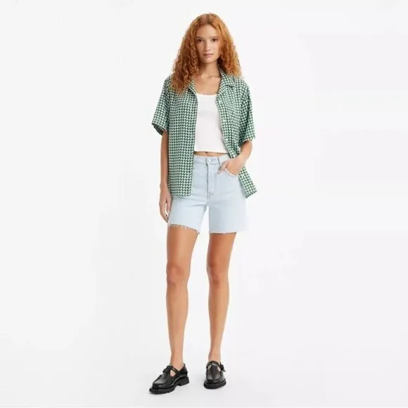 NWT Levis 501 Mid Thigh Denim Jean Shorts Size 27 Light Blue Wash