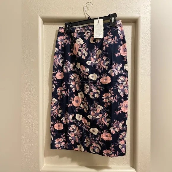 NWT MATA TRADERS Mid Skirt Pencil Watercolor Size S