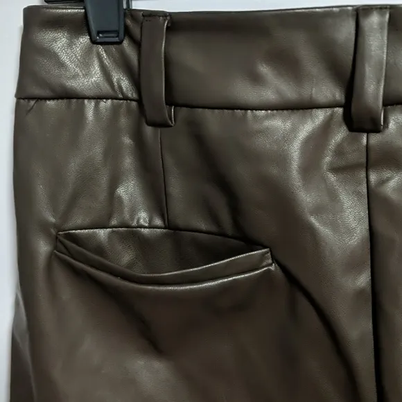 NY&amp;Co Faux-Leather Pleated Bermuda Shorts