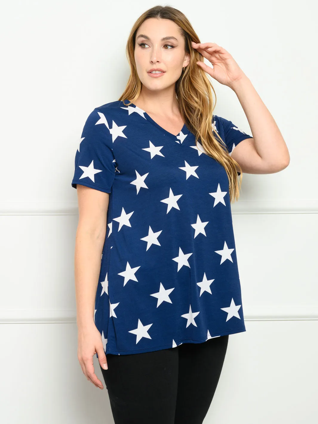 PLUS SIZE SHORT SLEEVE STARS PRINT TOP